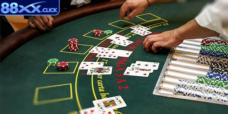 Thành viên chơi poker nên chú ý cần biết mình đang chơi với biến thể nào